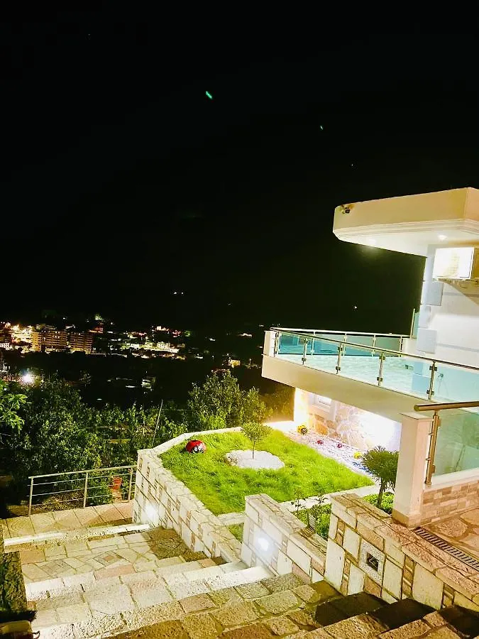 Mistral Inn Himare Albanien
