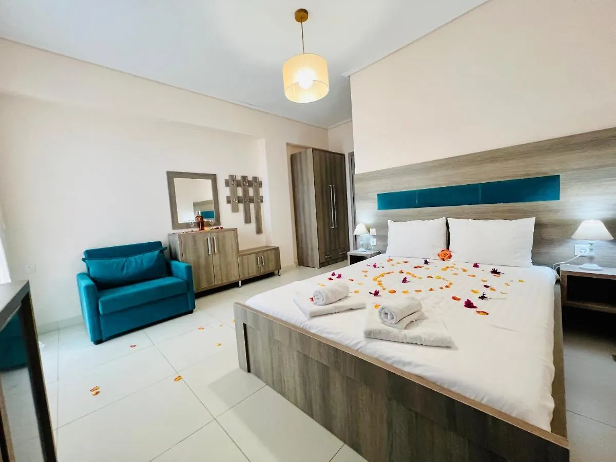 Mistral Inn Himare 0*,  Albanien