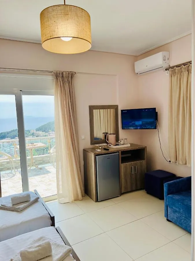 Mistral Inn Himare