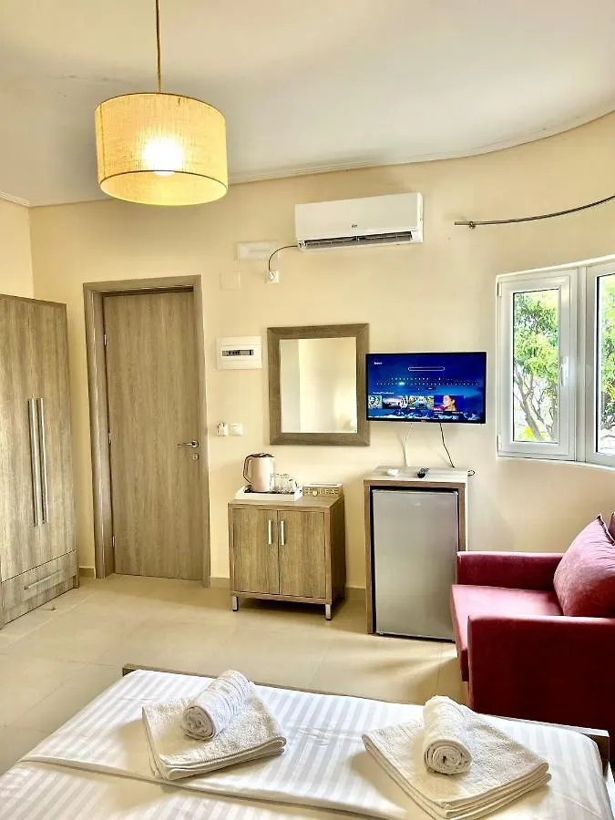 Mistral Inn Himare