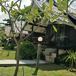 Lanta Fa Rung Pensión Ko Lanta