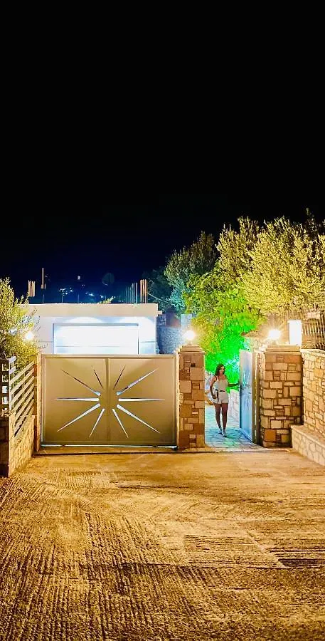 Mistral Inn Himare