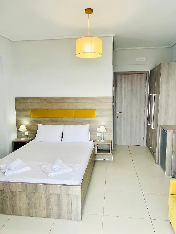 Mistral Inn Himare 0*,  Albanië